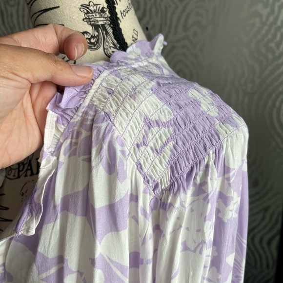 Talbots floral lilac blouse - Picture 4 of 6